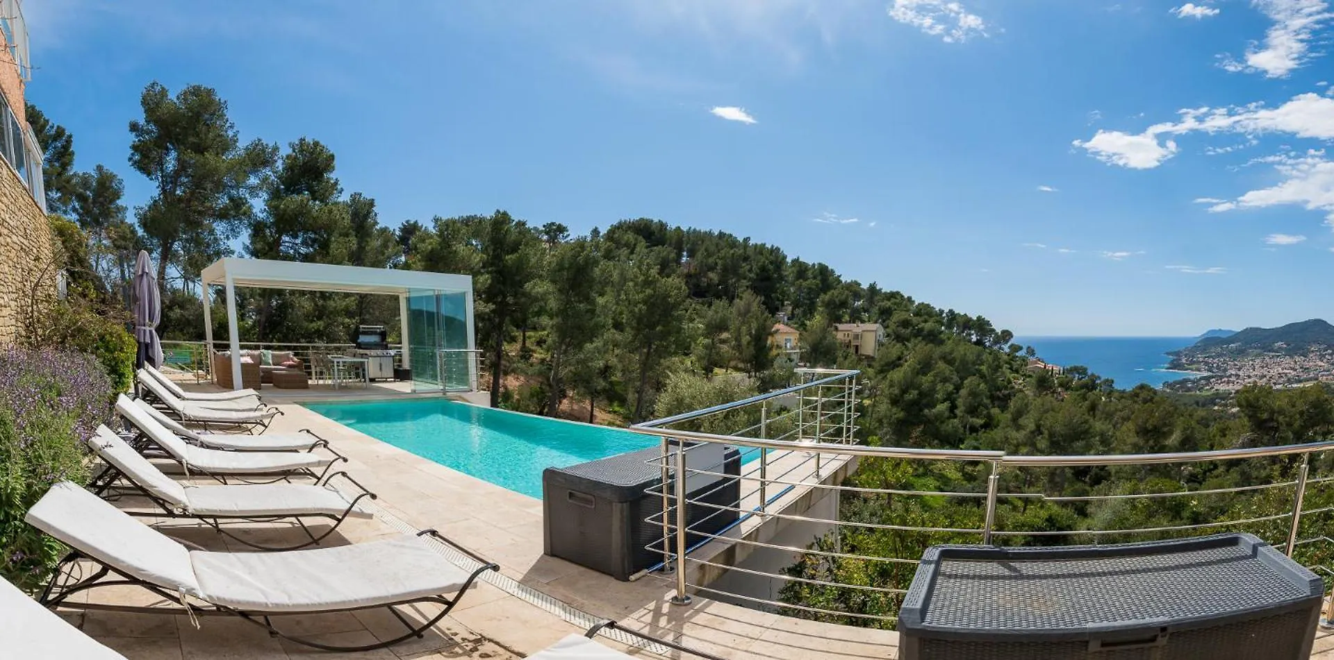 La Belle Californienne Villa Carqueiranne France
